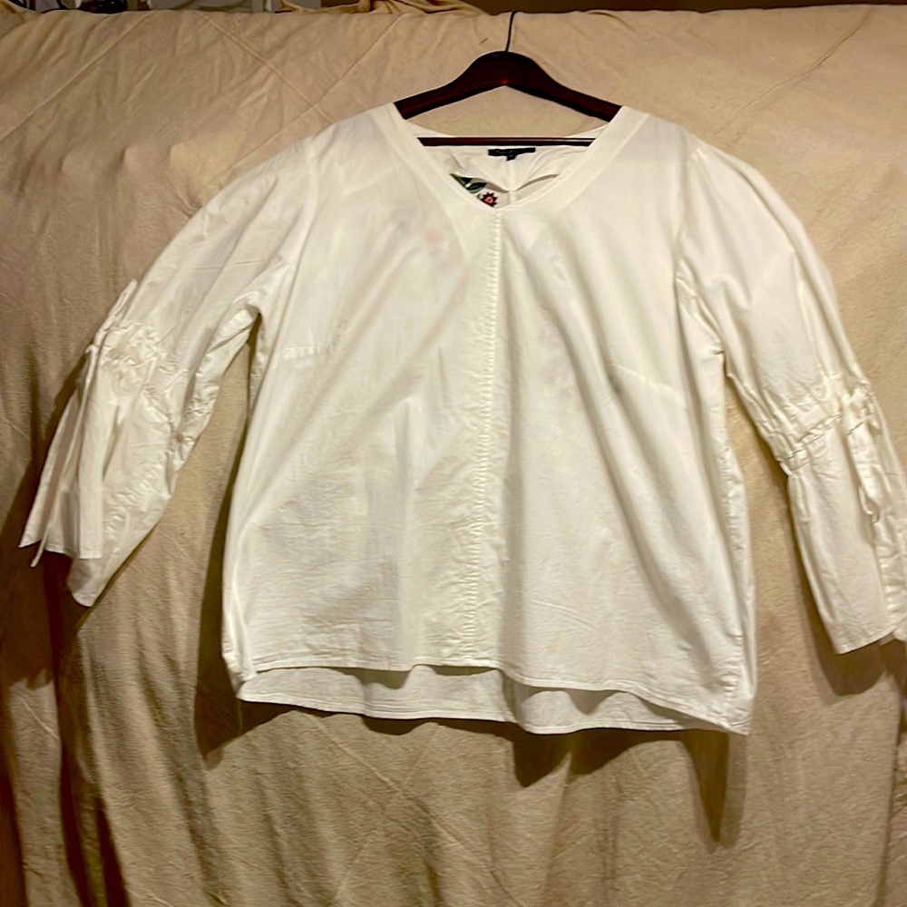 New leaf women’s blouse